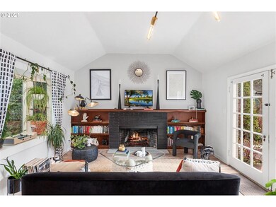 242 N Lombard St, Portland, OR 97217 - photo 5