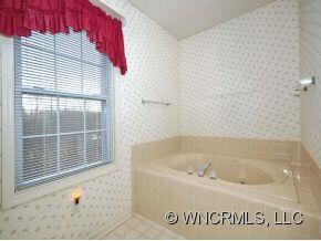 30 Old Parham Rd, Asheville, NC 28806 - photo 7