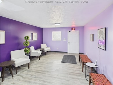 2404 Grant Ave, Saint Albans, WV 25177 - photo 3