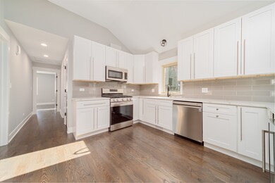 18449 Stewart Ave, Homewood, IL 60430 - photo 5