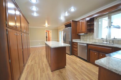 897 Beaumont Ave, Harrodsburg, KY 40330 - photo 4