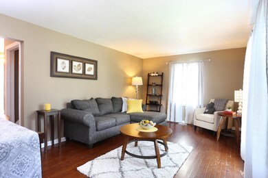 1326AdamsSE-1