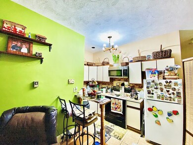 623 Beach St unit 2, Revere, MA 02151 - photo 2