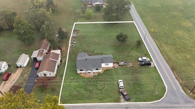 334 W Main St, Walnut Grove, MO 65770 - photo 5