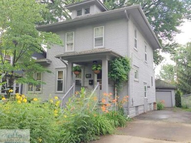 907 Britten Ave, Lansing, MI 48910 - photo 2