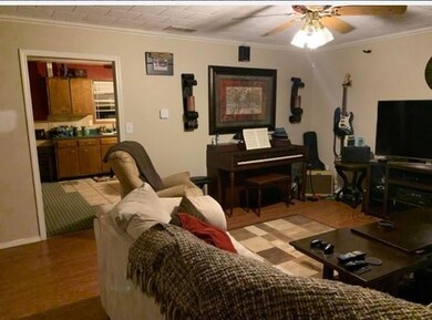 1405 S Adams St, Hugoton, KS 67951 - photo 4