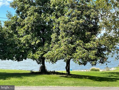 3420 Riverview Dr, Colonial Beach, VA 22443 - photo 5