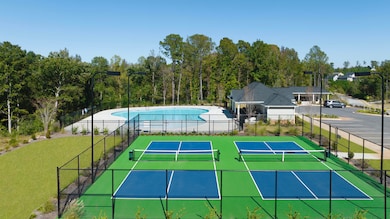 The Estates at Deer Hollow community upd