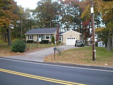 598 Elm St E, Raynham, MA 02767 - photo 4