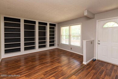 6802 Creedmoor Ct, Louisville, KY 40228 - photo 7