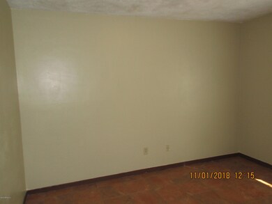 4482 Melissa Ct W unit 2, Jacksonville, FL 32210 - photo 2