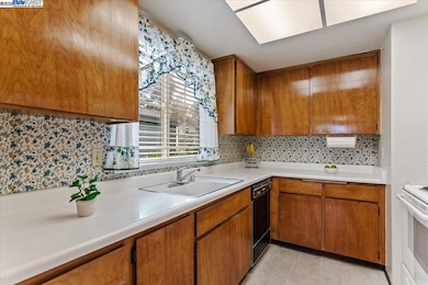 1839 Shirley Dr, Benicia, CA 94510 - photo 7