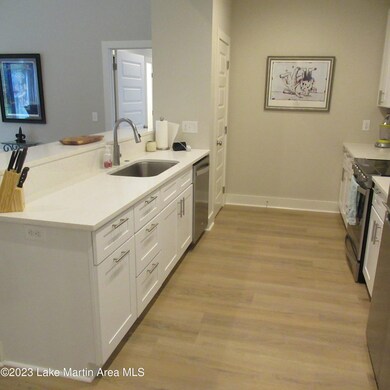 kitchen/bar area