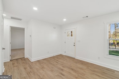 4179 Hanes Dr, Decatur, GA 30035 - photo 6