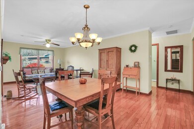 unlisted-address, Champaign, IL 61822 - photo 6