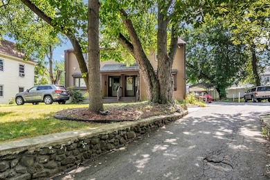 493 Andover St unit 493, Lawrence, MA 01843 - photo 3