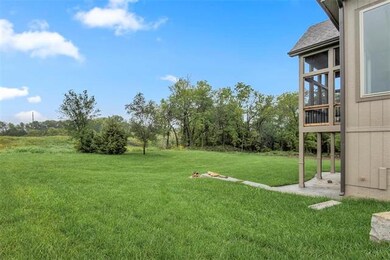 9873 Saddletop St, Lenexa, KS 66227 - photo 2