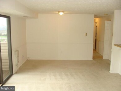 12407 Hickory Tree Way unit L, Germantown, MD 20874 - photo 3