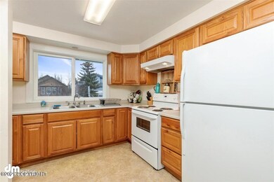 08-Kitchen 20210419-DW-0795
