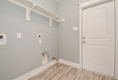 7402 Howton St, Houston, TX 77028 - photo 4