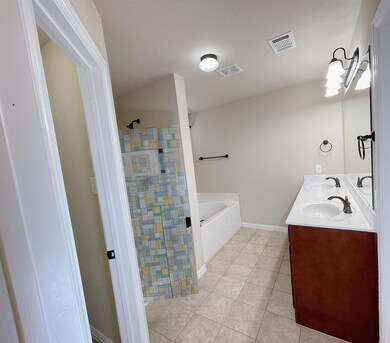 3502 Austin St, Gainesville, TX 76240 - photo 7