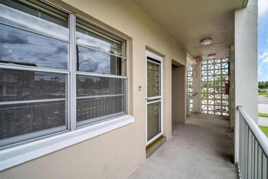 5720 13th Ave N unit 207B, Saint Petersburg, FL 33710 - photo 2