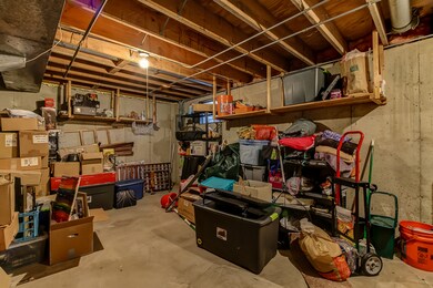 1044 Cascade Dr unit 1, Aurora, IL 60506 - photo 2