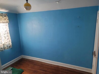 8526 Oakleigh Rd, Parkville, MD 21234 - photo 7