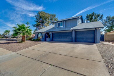 3 Car Garage
