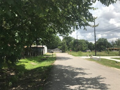 4109 Dorchester St, Houston, TX 77016 - photo 4