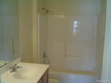 761 Daigler Dr, North Tonawanda, NY 14120 - photo 5