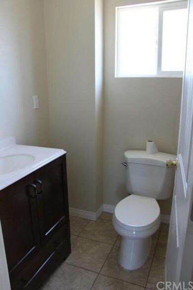 11812 Belhaven Ave, Los Angeles, CA 90059 - photo 5