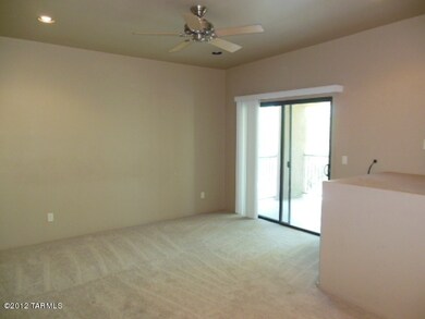 Living Rm side