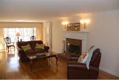 12 Onondaga Ln, Medfield, MA 02052 - photo 3