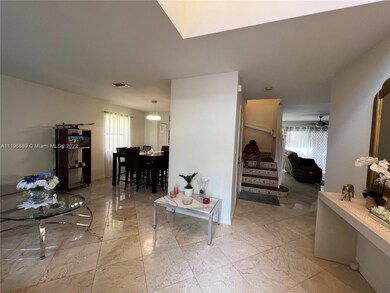 233 E Forest Oak Cir unit 233, Davie, FL 33325 - photo 5