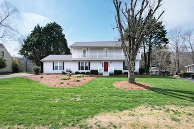 1922 W Brookhaven