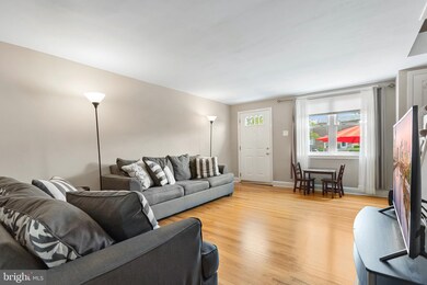 240 Westpark Ln, Clifton Heights, PA 19018 - photo 3