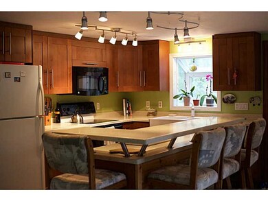 18 Clifton Rd, Bristol, RI 02809 - photo 4