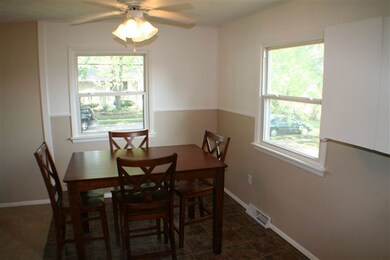 1803 W 68th St, Davenport, IA 52806 - photo 2
