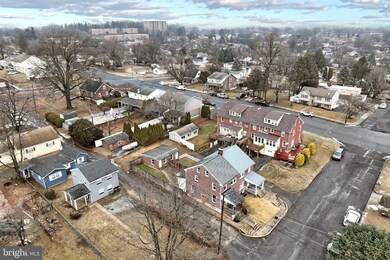 1611 Meade St, Reading, PA 19607 - photo 4