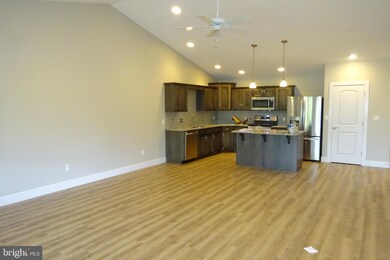 701 Shook Ct W, Greencastle, PA 17225 - photo 4