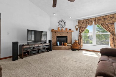 313 Torrington Ln, Freeburg, IL 62243 - photo 6