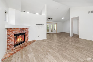 2608 English Oak Dr, Bakersfield, CA 93311 - photo 6