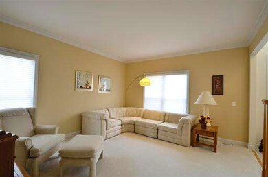 327 Robinson Way, Batavia, IL 60510 - photo 3