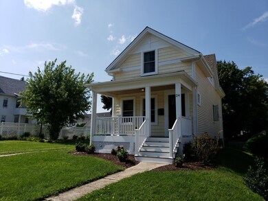 24 Marion St, Chicopee, MA 01013 - photo 3