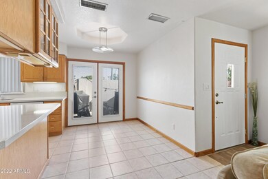 Dining/Eat-in Kitchen