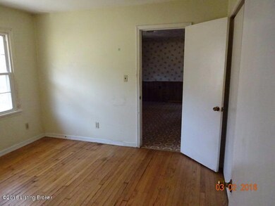 811 Church St, Lebanon Junction, KY 40150 - photo 7