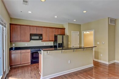 Kitchen with Breakfast Bar
