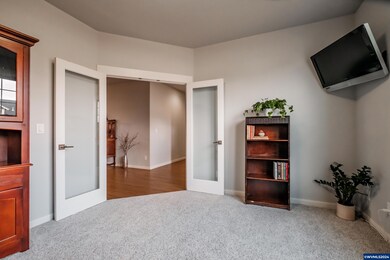 2104 NE Evergreen Ave, Albany, OR 97321 - photo 5