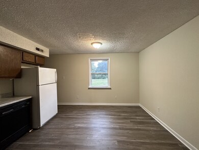 932 Lafayette Rd, Clarksville, TN 37042 - photo 6